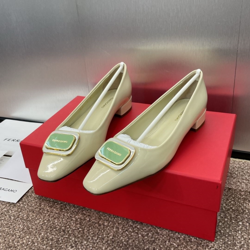 Ferragamo flat shoes